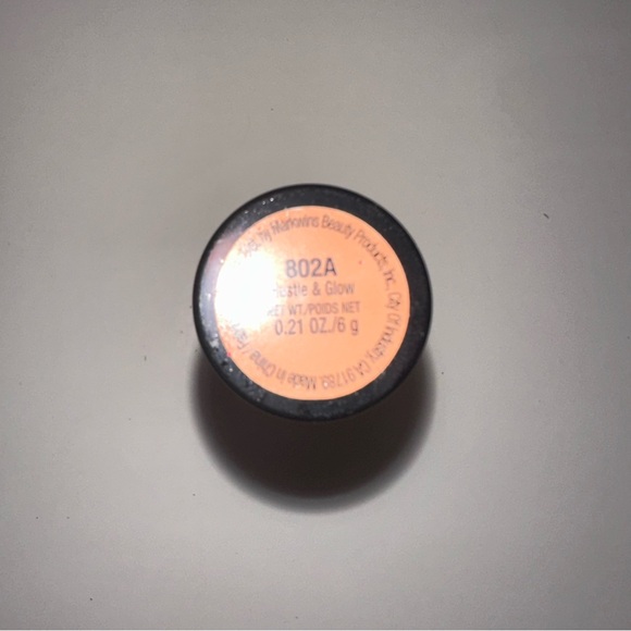 (3 for $15) Wet n wild megaglo blush stick - Picture 3 of 4